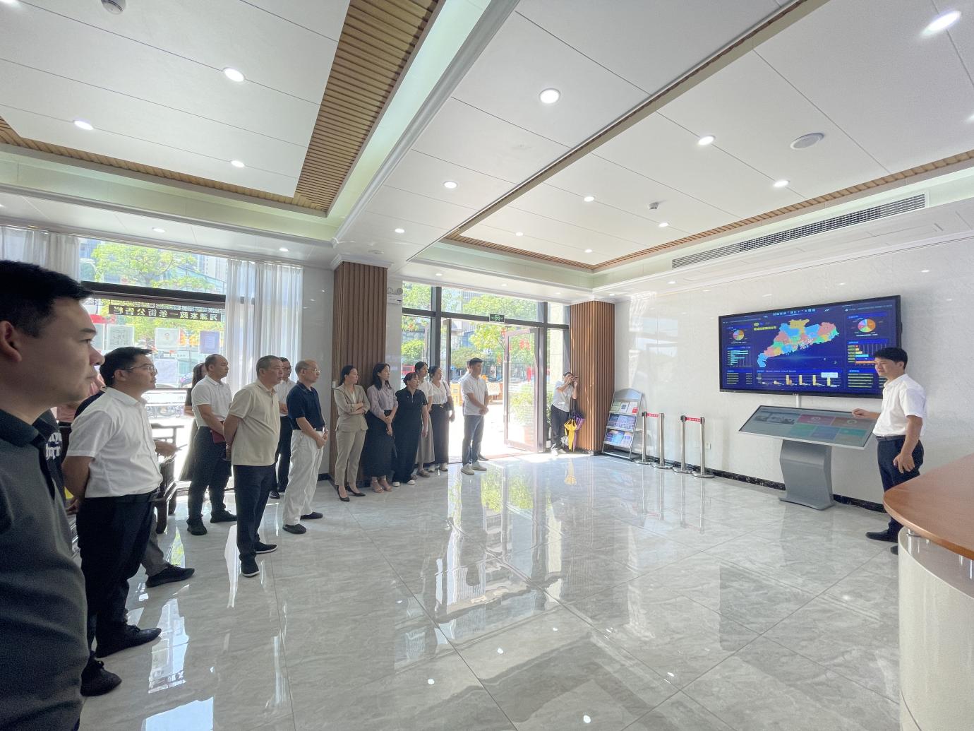 河源市實施“南粵家政”工程五周年，河源家政產(chǎn)業(yè)園“智匯+”上線試運行.doc_6